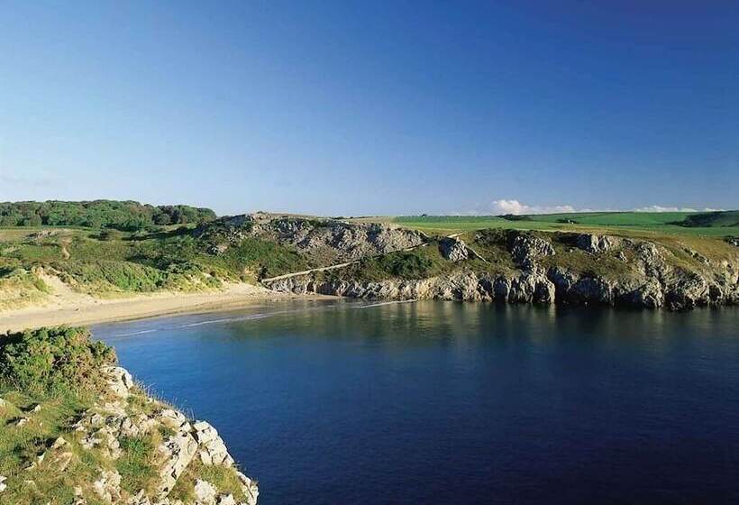 פנסיון Portclew House