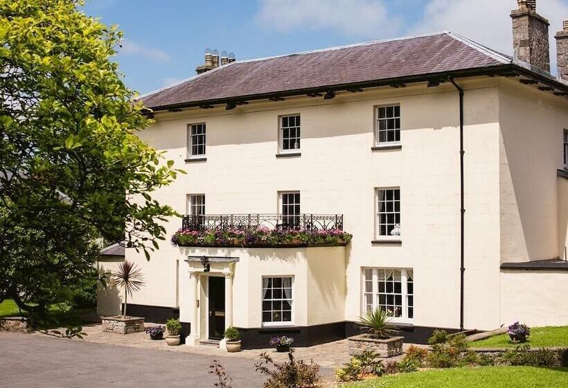 膳宿费 Portclew House