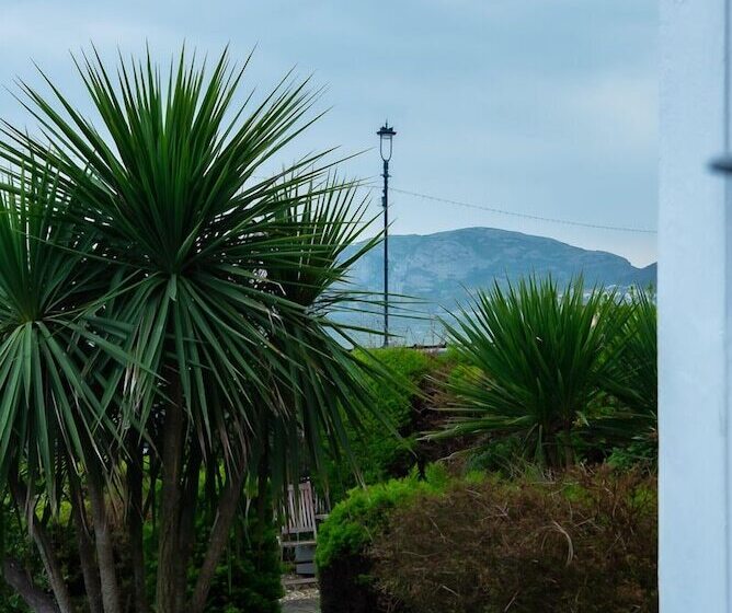 بنسيون Promenâd Bed & Breakfast