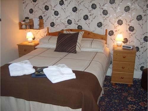 بنسيون Rolling Waves