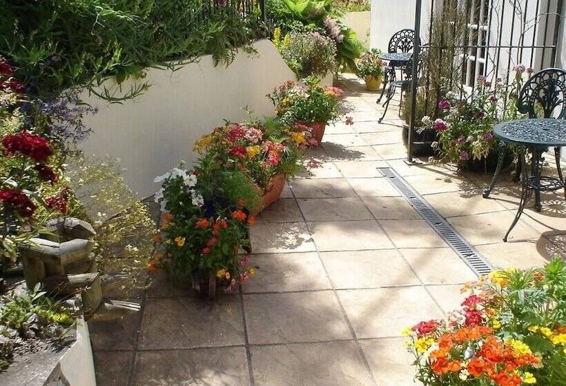 פנסיון Rosedene Guesthouse