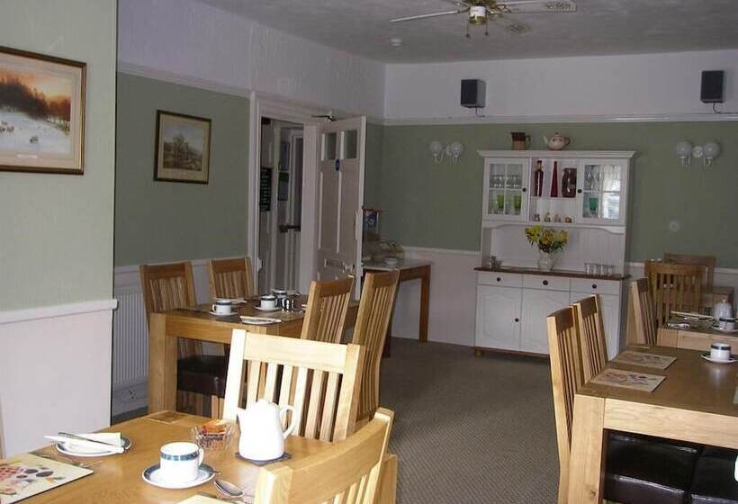 پانسیون Saffron House