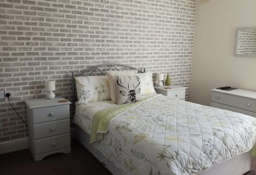 پانسیون Saffron House