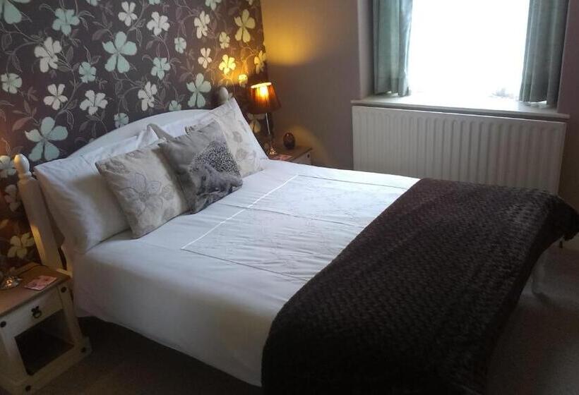 پانسیون Saffron House