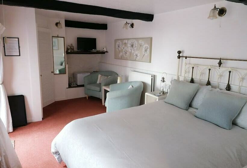 بنسيون Steps Farmhouse B&b