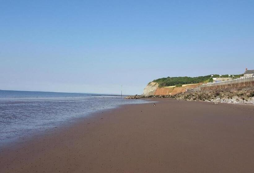 بنسيون Steps Farmhouse B&b