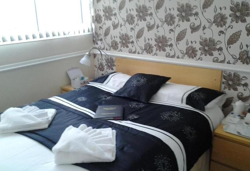 פנסיון Surrey House