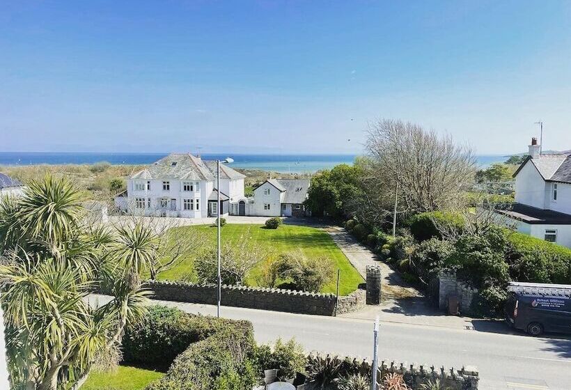 膳宿费 The Egryn Abersoch Llp