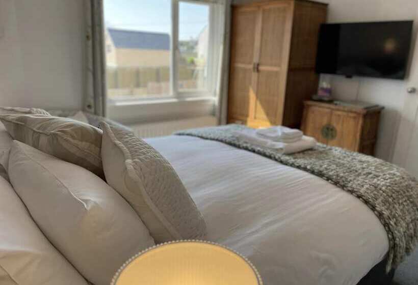 膳宿费 The Egryn Abersoch Llp