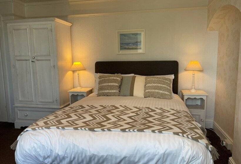 膳宿费 The Egryn Abersoch Llp