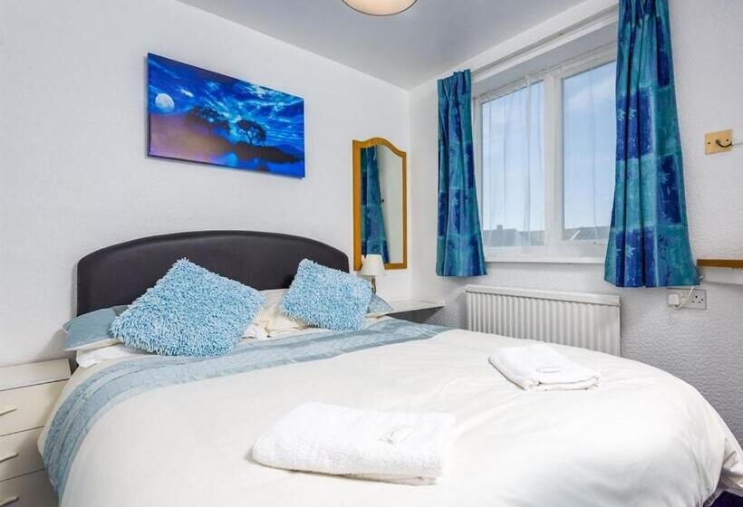 بنسيون Holmeleigh