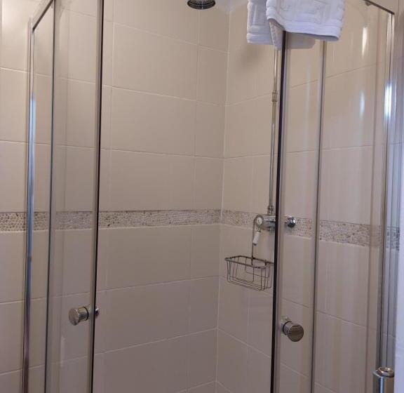 פנסיון The Norwood