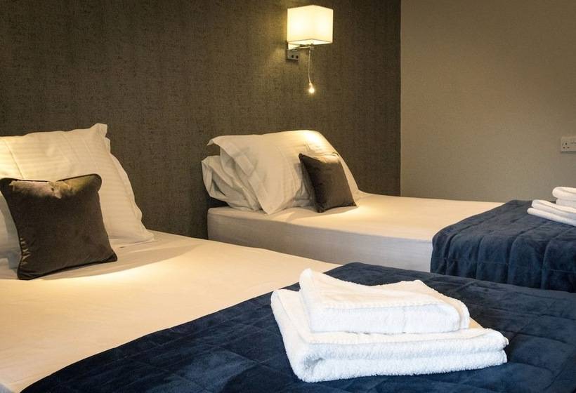 ペンション The Royal Station