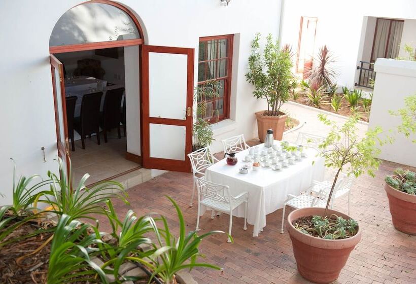 بنسيون Val Du Charron Wine & Leisure Estate