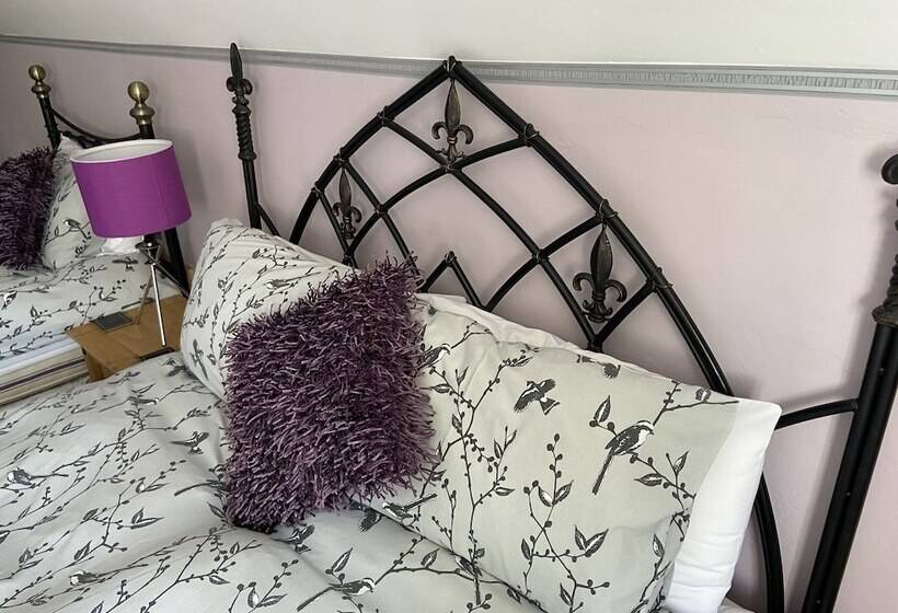 بنسيون Yallands Farmhouse