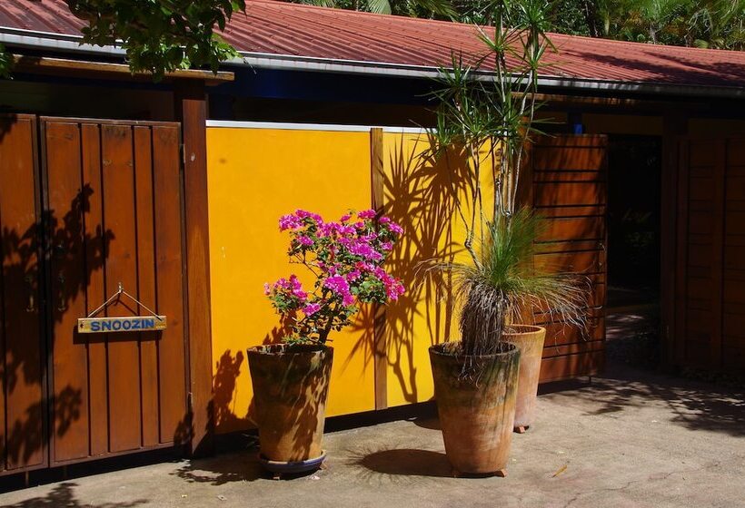 Pink Flamingo Resort