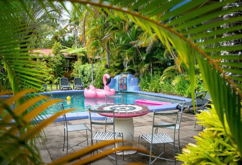 Pink Flamingo Resort