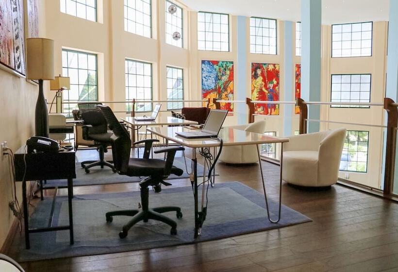 استراحتگاه Royal Torarica