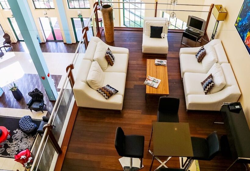 استراحتگاه Royal Torarica