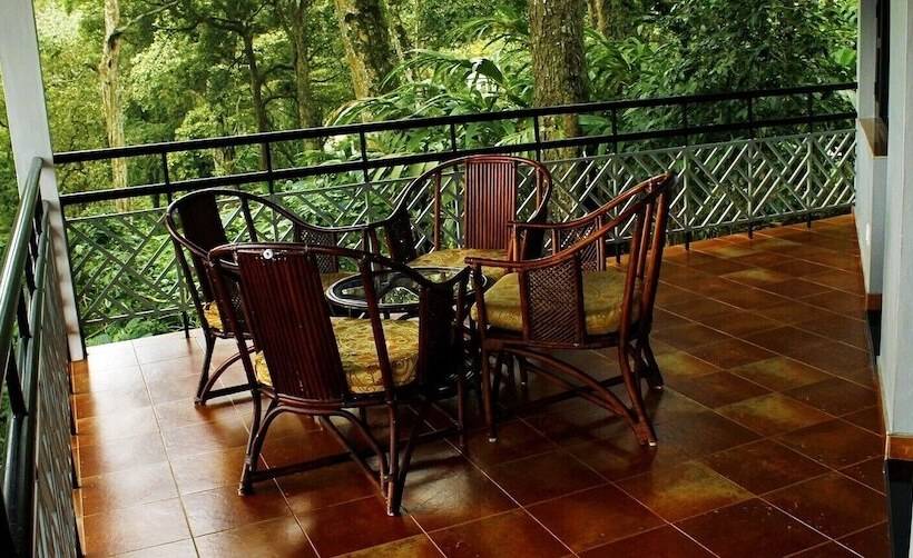 リゾートホテル The Tall Trees Munnar