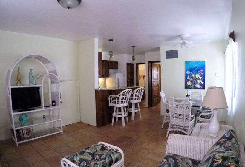 אתר נופש Tradewinds Paradise Villas