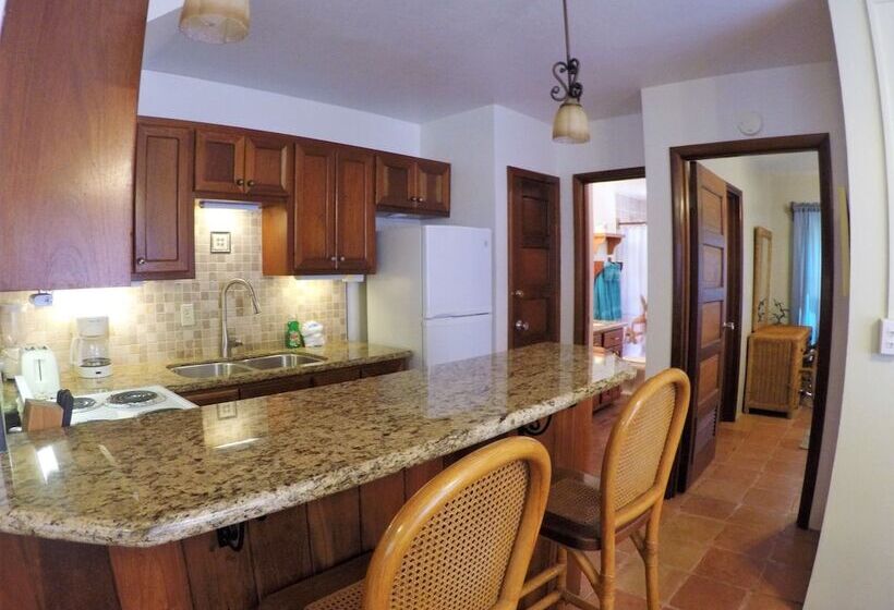 אתר נופש Tradewinds Paradise Villas