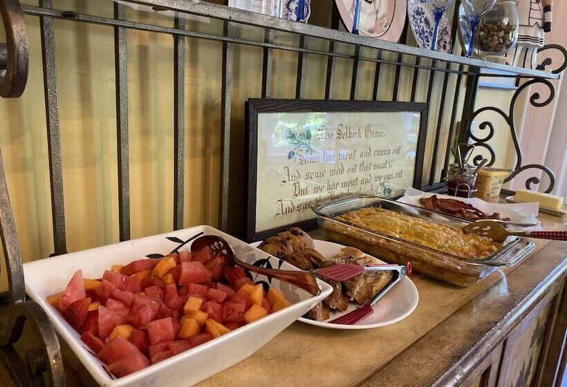 Rockwood Manor Bed & Breakfast