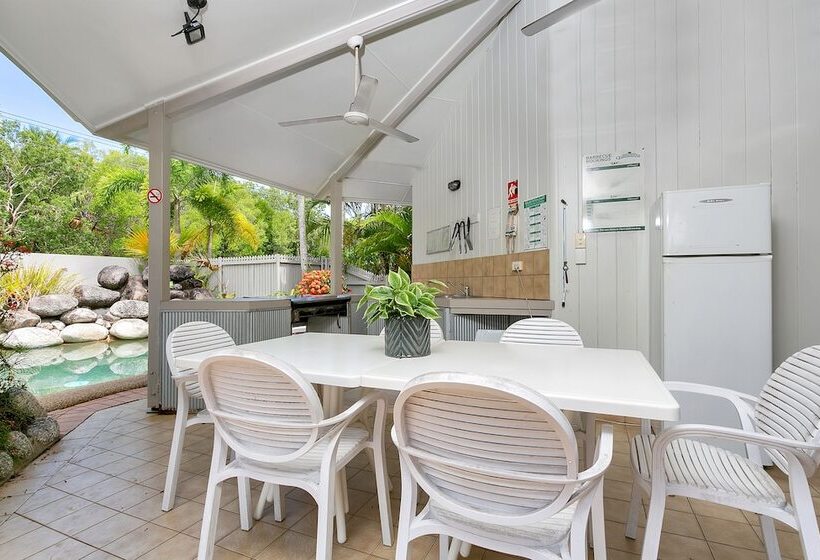 Seascape Holiday At The Queenslander