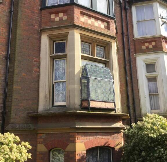 St Benedict Victorian Bed And Breakfast