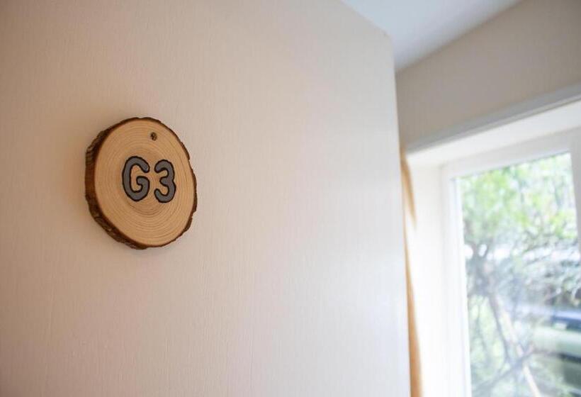 Stonehenge Hostel   Yha Affliated