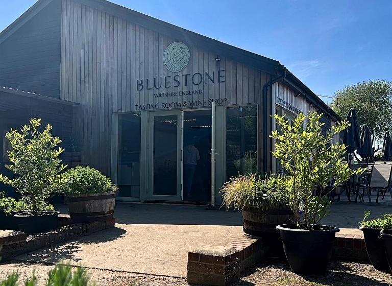 Stonehenge Hostel   Yha Affliated