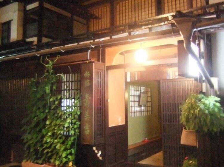Sumiyoshi Ryokan