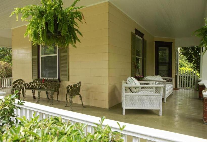 The Dailey Renewal Retreat B & B