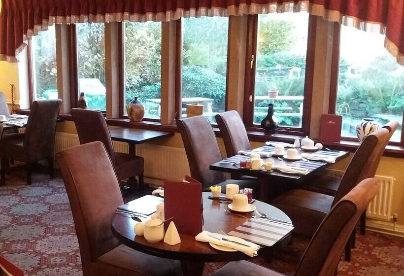 The Waltzing Weasel B&b