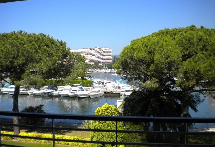 Vacanceole  Residence Carre Marine