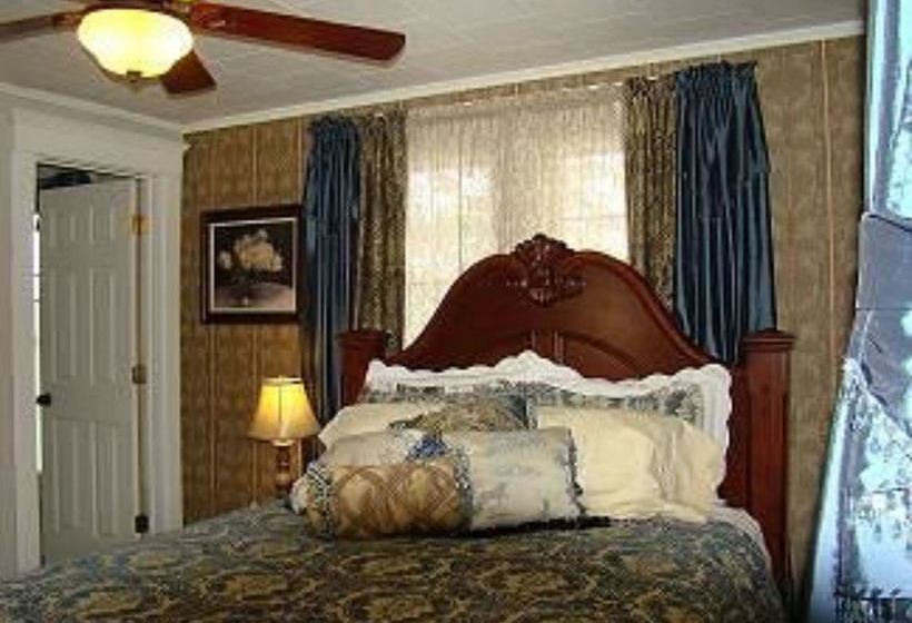 Vintage Charm Bed And Breakfast