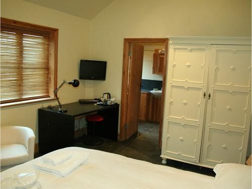 Waters End Farm B&b
