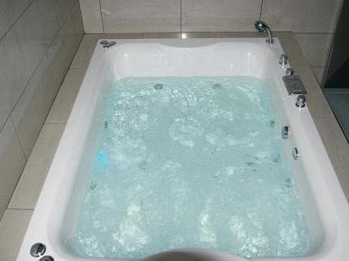 ベッドアンドブレックファースト Whaddon Grove House