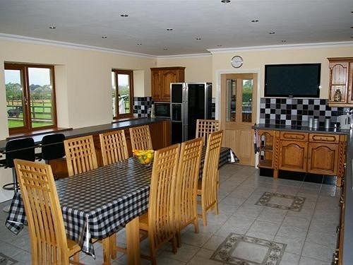 ベッドアンドブレックファースト Whaddon Grove House