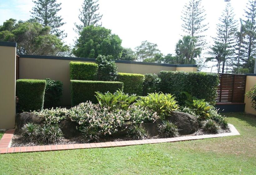 Windward Apartments