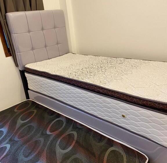 הוסטל Linobi Homestay