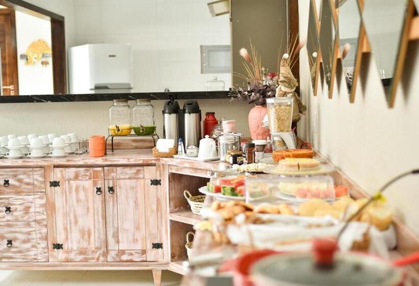 فندق صغير Lukinhas Pousada