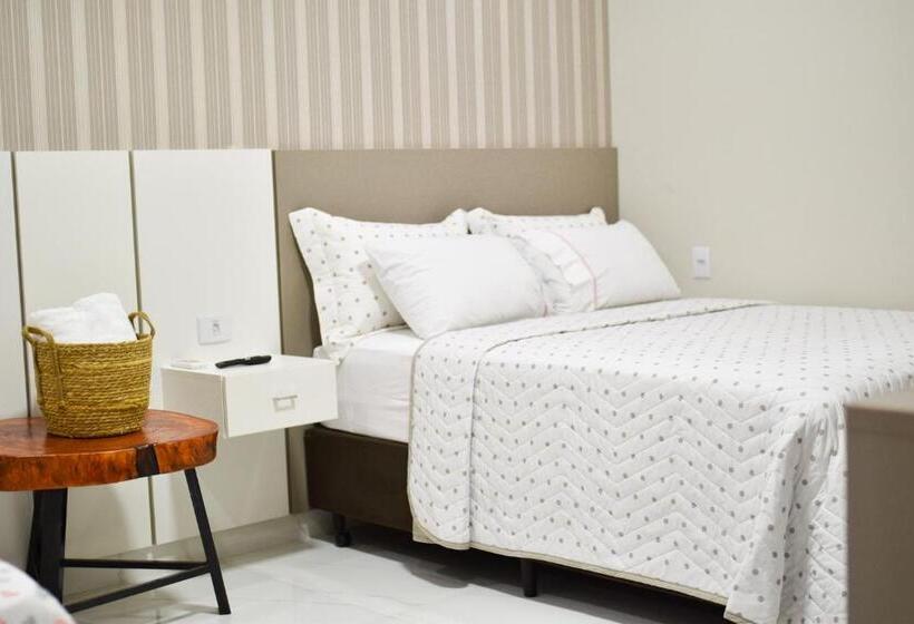 فندق صغير Lukinhas Pousada