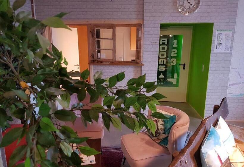 ユースホステル Sleeptide