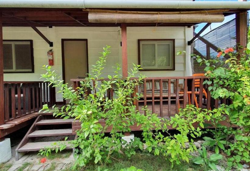 هاستل Threshershack Inn