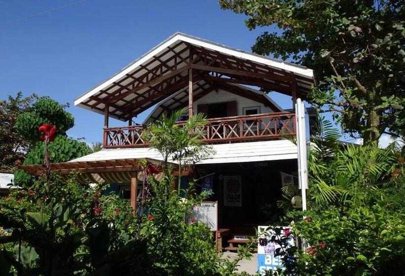 هاستل Threshershack Inn