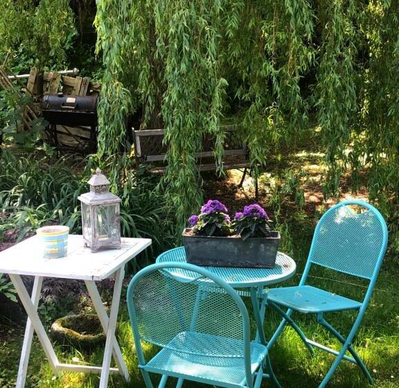 הוסטל Villa Kunterbunt