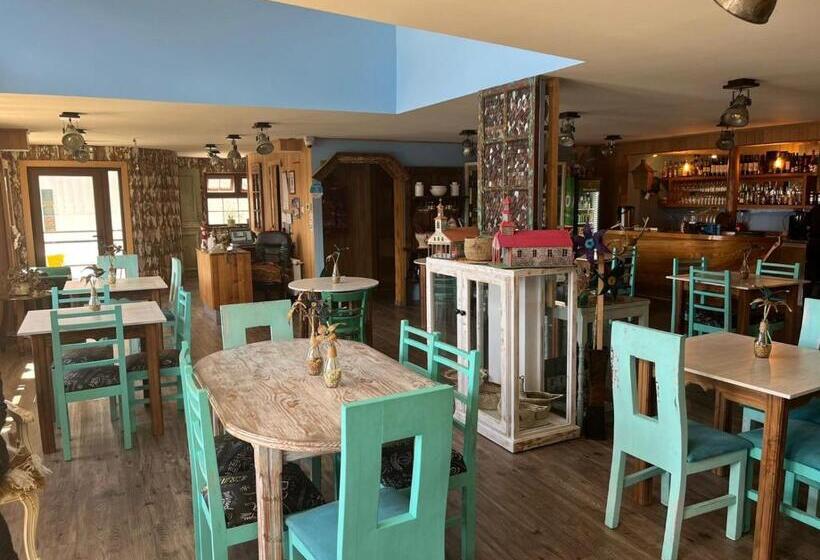 Arca Hotel Boutique Achao Chiloe Chile