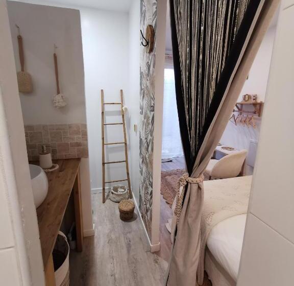 مبيت وإفطار Au Poème Du Chêne, Logement Indépendant, Intimité, Arrivée Autonome