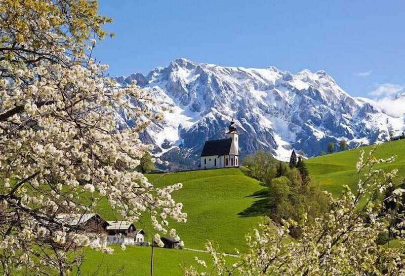 مبيت وإفطار Leni S Mountain Appartements